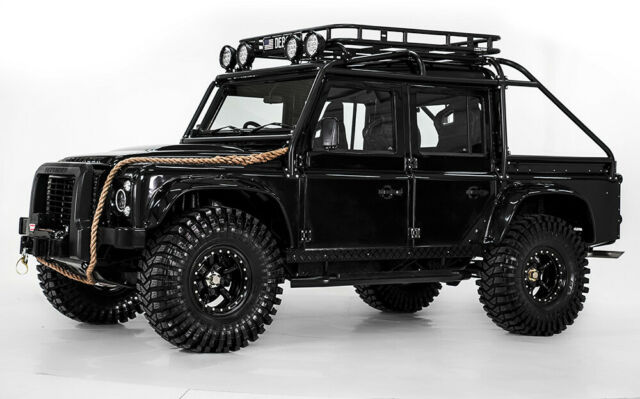 AMAZING 1993 Defender SPECTRE 007 James Bond Edition RESTORED IN USA 1993 Land Rover Defender 110