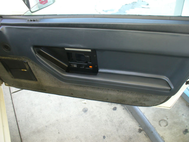 1985 Chevrolet Corvette - photo 13