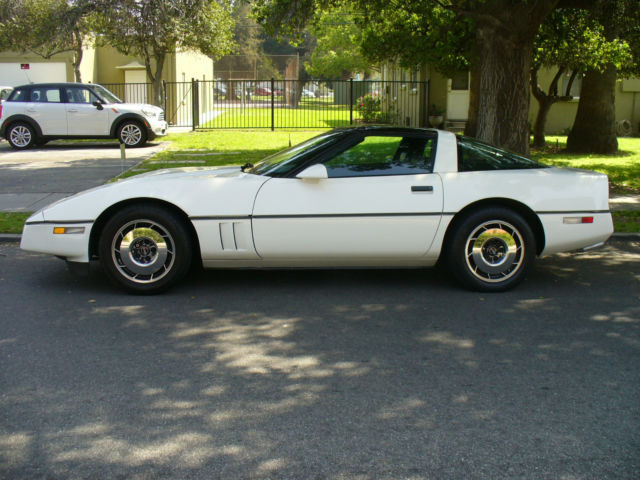 1985 Chevrolet Corvette - photo 2