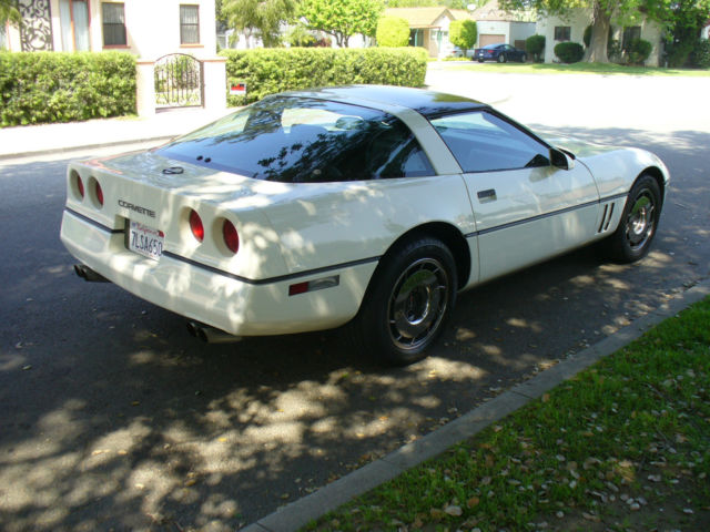 1985 Chevrolet Corvette - photo 6