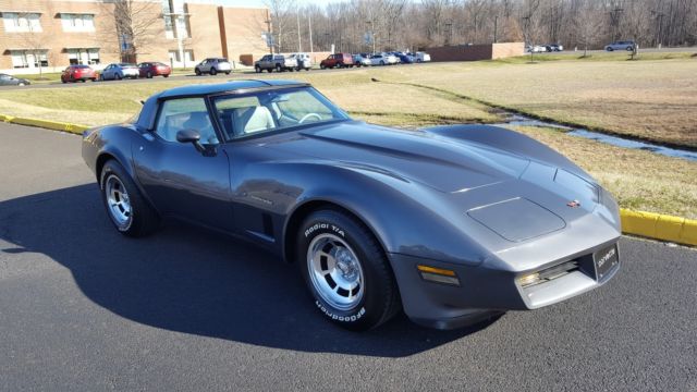 1982 Chevrolet Corvette Coupe - photo 3