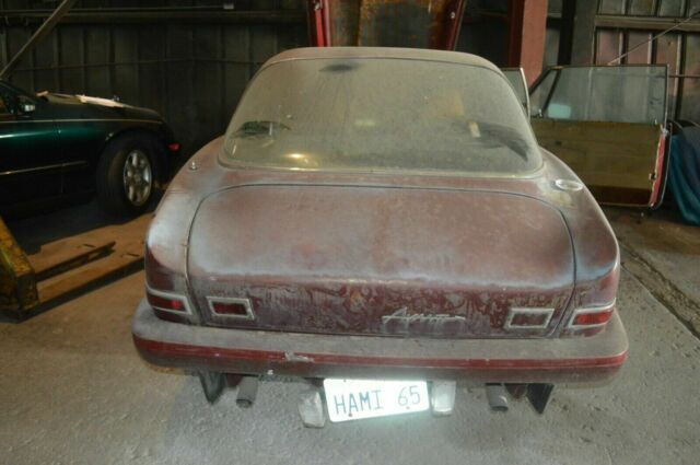 Amazing Barn Find... Studebaker Avante 1984 Studebaker Avanti