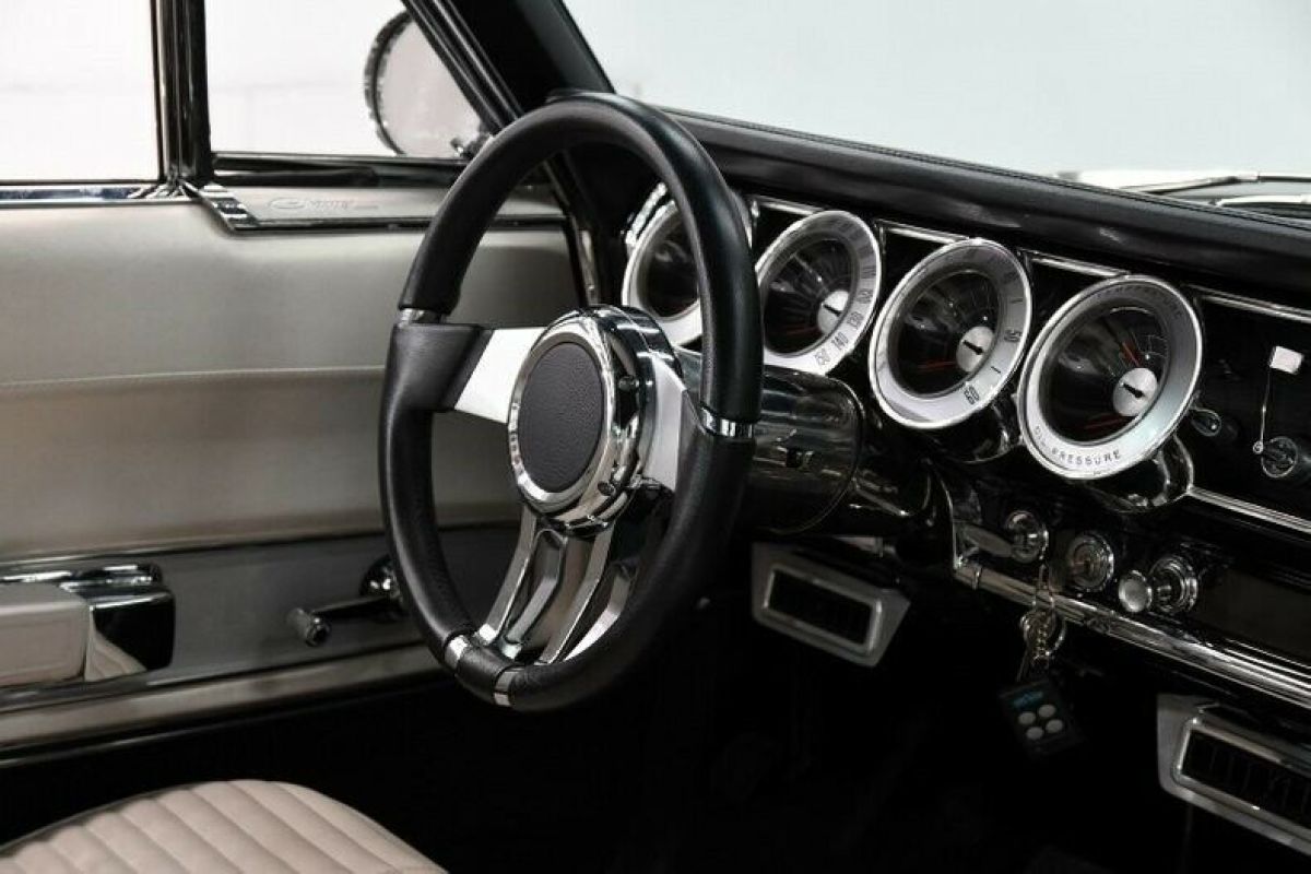 1966 Dodge Charger - photo 10
