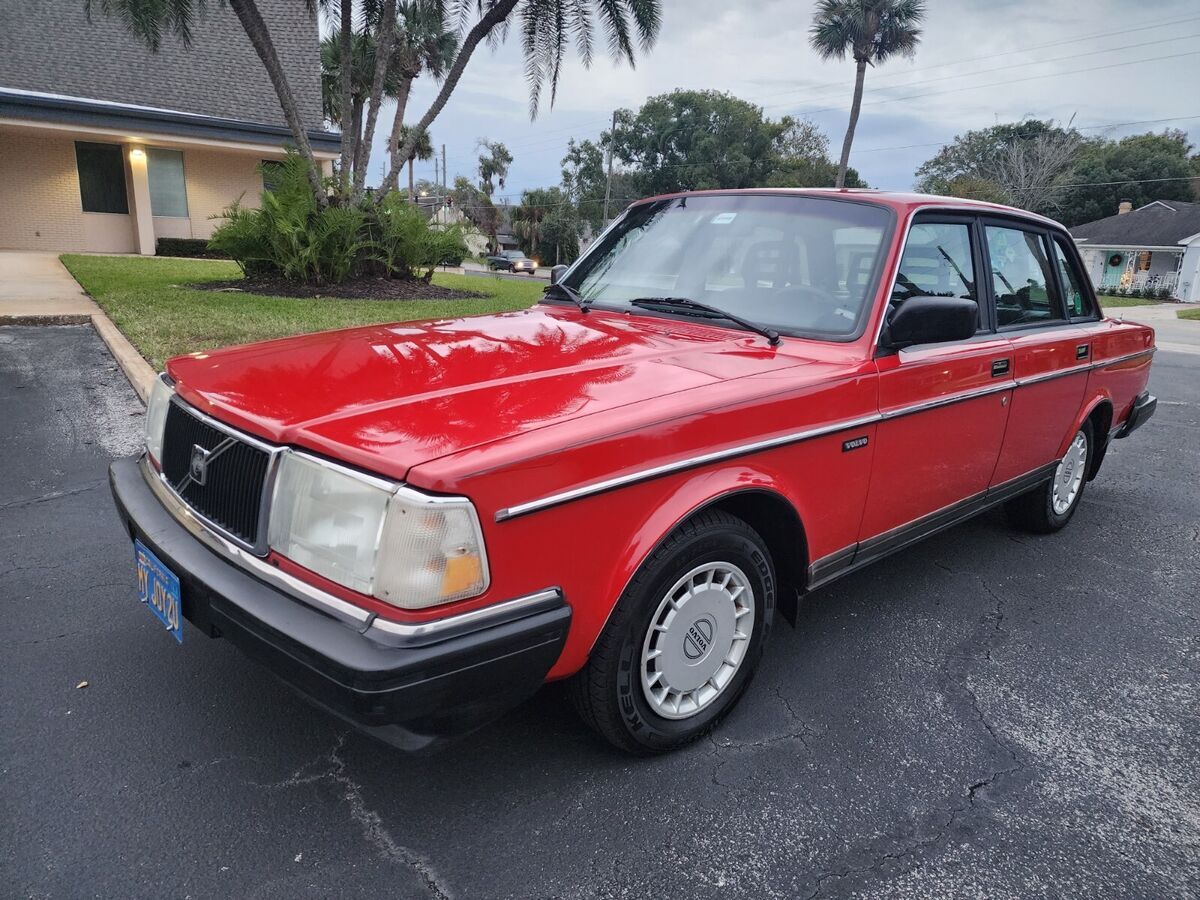 AMAZING FIND BRIGHT RED LEATHER SUNROOF RECORDS CARFAX NEW TIRES STUNNING 1991 Volvo 240