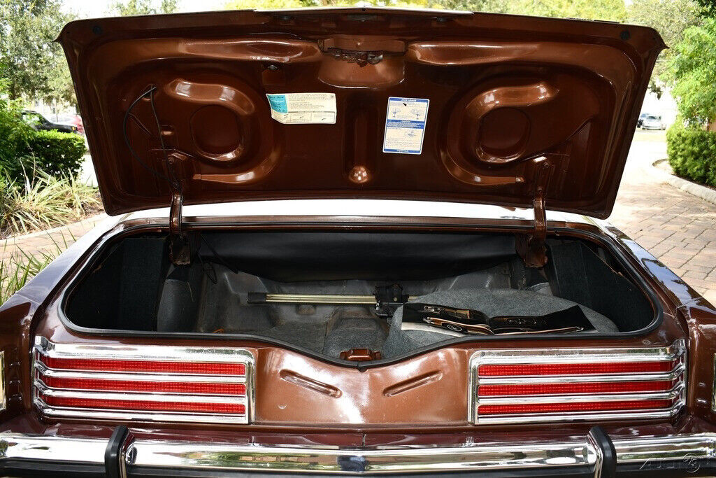 1973 Pontiac Grandville 455 v-8 loaded A/C Power Steering, Windows, Locks - photo 12