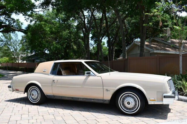 1982 Buick Riviera Leather Documented Fully Loaded Amazing Time Capsule - photo 4