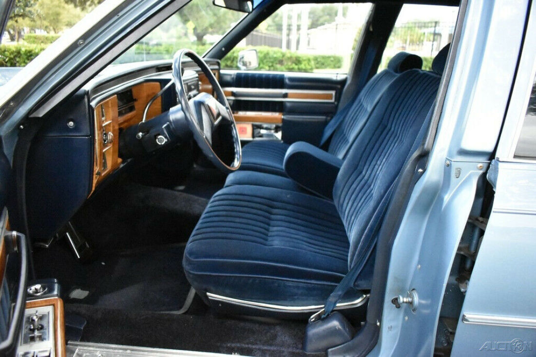 1981 Cadillac DeVille Sedan 25k Miles - photo 12