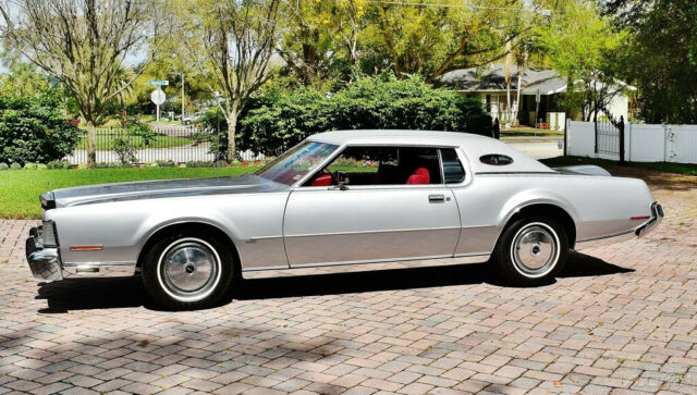 1973 Lincoln Mark IV Amazing w/ 24k Actual Miles, 460 ci, Fully Loaded - photo 4