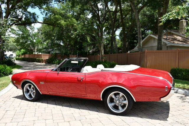 1969 Oldsmobile 442 Restored example amazing colors Runs Amazing - photo 13