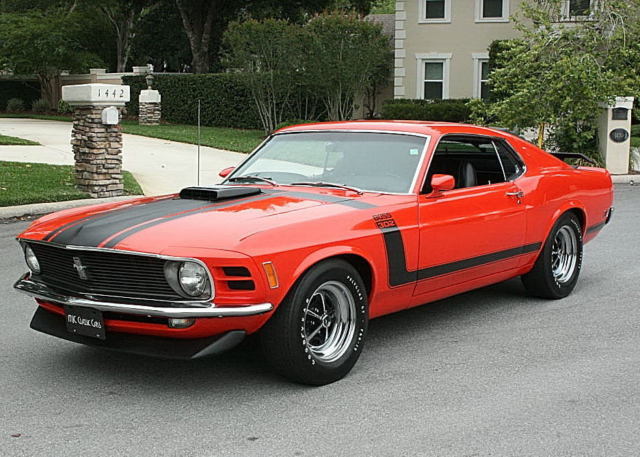 AMAZING ROTISSERIE RESTORATION -1970 Ford Mustang Boss 302 - 100 MI 1970 Ford Mustang BOSS 302 - ROTISSERIE - 100 MI