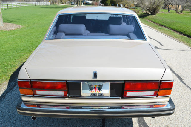 1982 Rolls-Royce Silver Spirit/Spur/Dawn 4 door sedan - photo 9