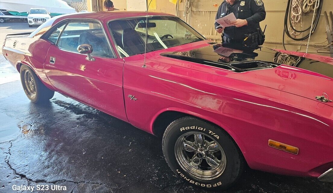 1972 Dodge Challenger - photo 2