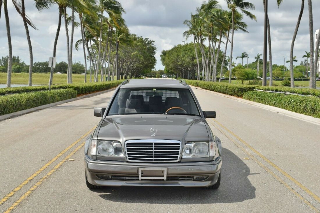 1994 Mercedes-Benz E-Class S-124 AMG WIDEBODY WAGON - photo 10