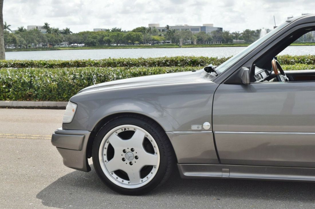 1994 Mercedes-Benz E-Class S-124 AMG WIDEBODY WAGON - photo 12