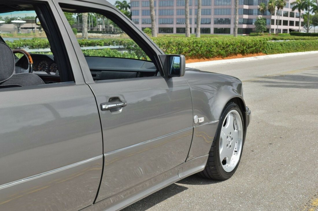 1994 Mercedes-Benz E-Class S-124 AMG WIDEBODY WAGON - photo 2