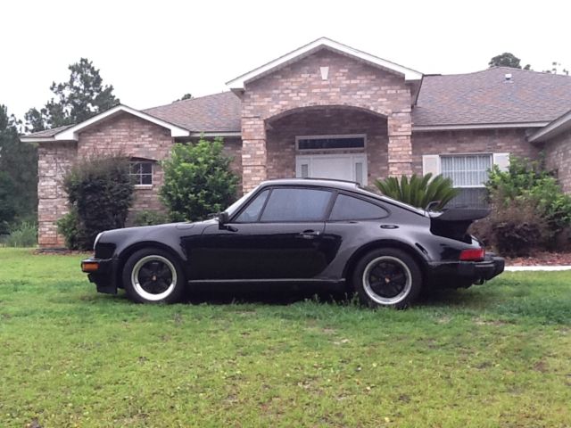 AN AMAZING 1987 930 PORSCHE 1987 Porsche 930 TURBO