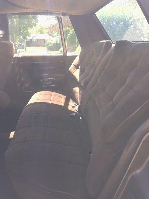 1984 Oldsmobile Eighty-Eight Royal Brougham - photo 4