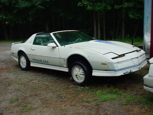 ANNIVERSARY FIREBIRD TRANS AM VERY RARE 1 OF 10000 RECARO PONTIAC 1984 Pontiac Trans Am