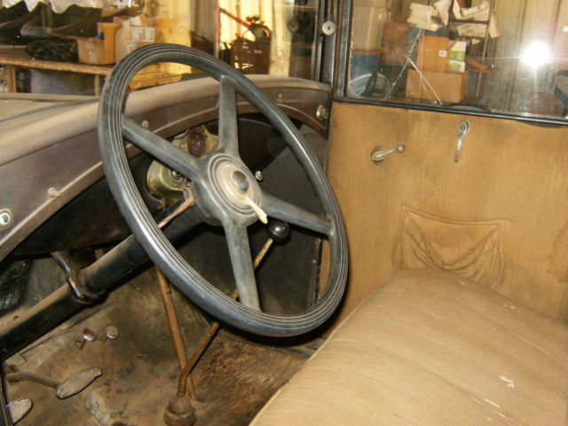 1931 Ford Model A Rumble seat coupe - photo 12