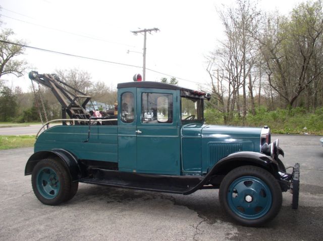 ANTIQUE 1930 WILLYS WRECKER TRUCK 1930 Willys