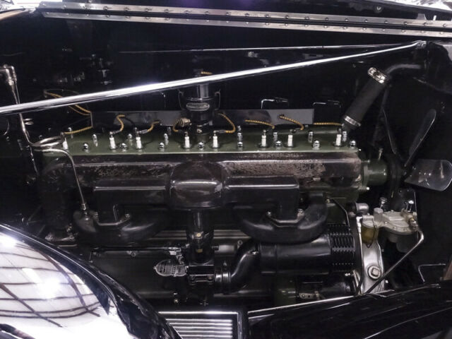 1932 Packard Deluxe Eight Roadster Coupe - photo 11