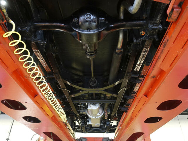 1932 Packard Deluxe Eight Roadster Coupe - photo 12