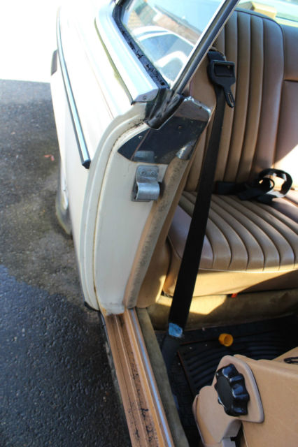1984 Mercedes-Benz 300-Series 2 Door coupe - photo 13