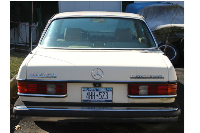 1984 Mercedes-Benz 300-Series 2 Door coupe - photo 2