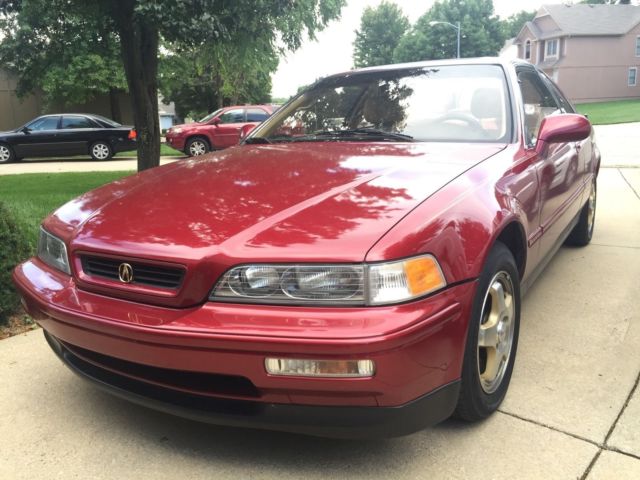 Antique 1992 Acura Legend 2 door LS Coupe (47k Miles!! Show Room Condition 1992 Acura Legend Factory Gold Trim Package