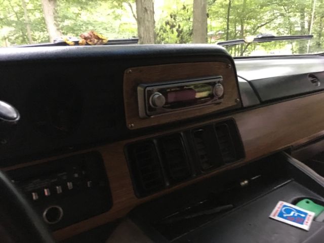 1985 Dodge Ram Van - photo 12