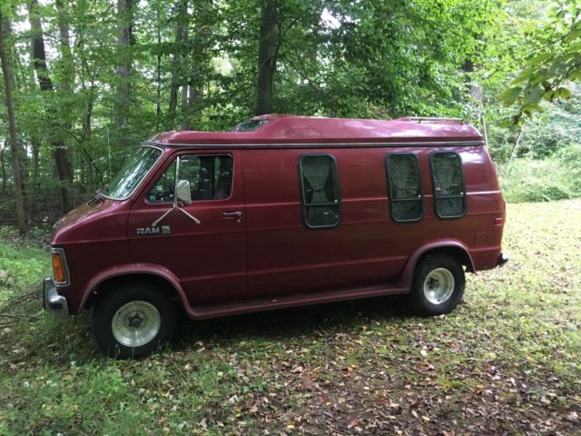 Antique 85 Dodge Hi Top Conversion Van 2% Hi Performance 1985 Dodge Ram Van