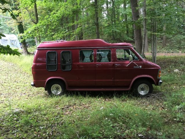 1985 Dodge Ram Van - photo 3