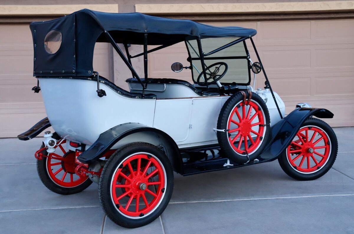 1913 Studebaker Model 25 - Ford T style nice as a Cadillac or Packard Barn Find - photo 4