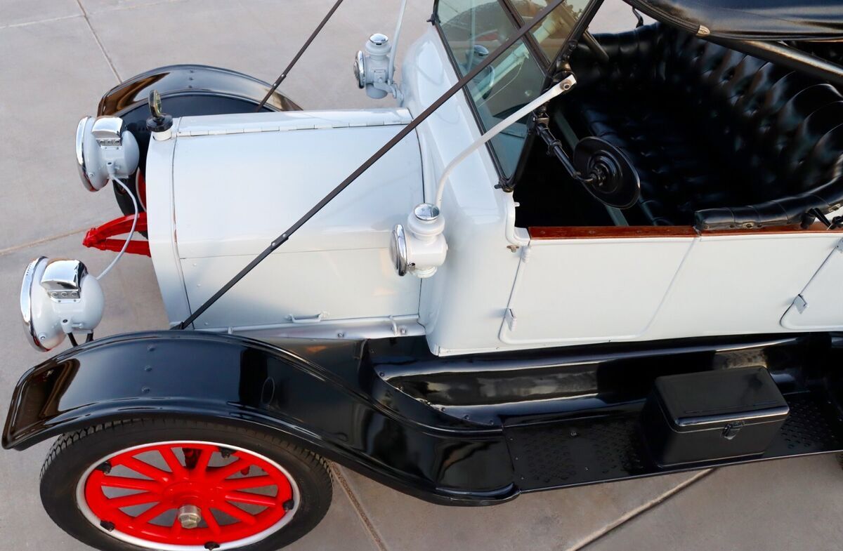 1913 Studebaker Model 25 - Ford T style nice as a Cadillac or Packard Barn Find - photo 8