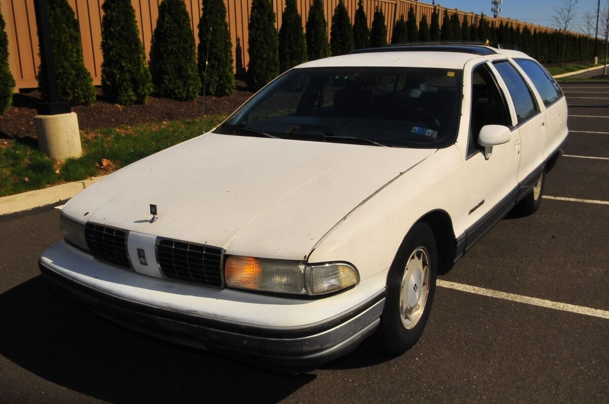 1991 Oldsmobile Custom Cruiser - photo 3