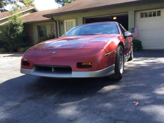 Antique / collectible 1987 Pontiac Fiero GT 1987 Pontiac Fiero GT