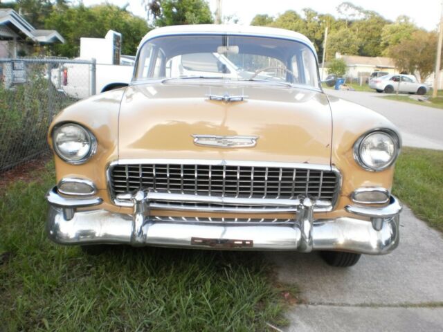 antique!! daily driver.. looks, runs and handles good.. 1955 Chevrolet Bel Air/150/210 four door