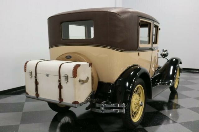 1928 Ford Model A Sedan - photo 13
