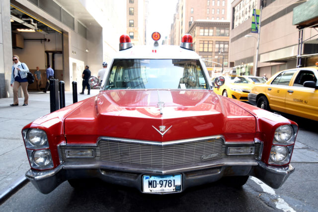 1968 Cadillac Ambulance 4 door - photo 3