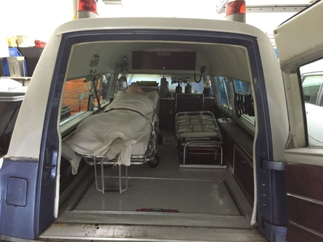 1968 Cadillac Ambulance 4 door - photo 9