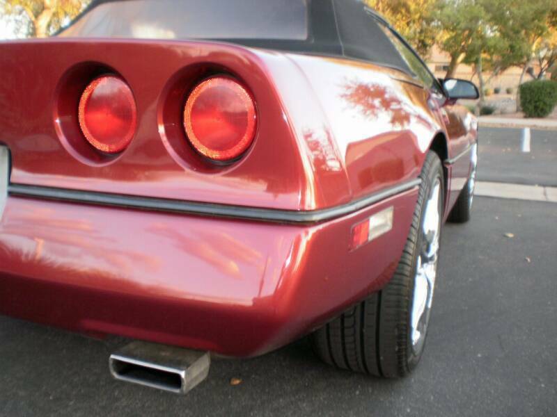 1987 Chevrolet Corvette Base 2dr Convertible - photo 12