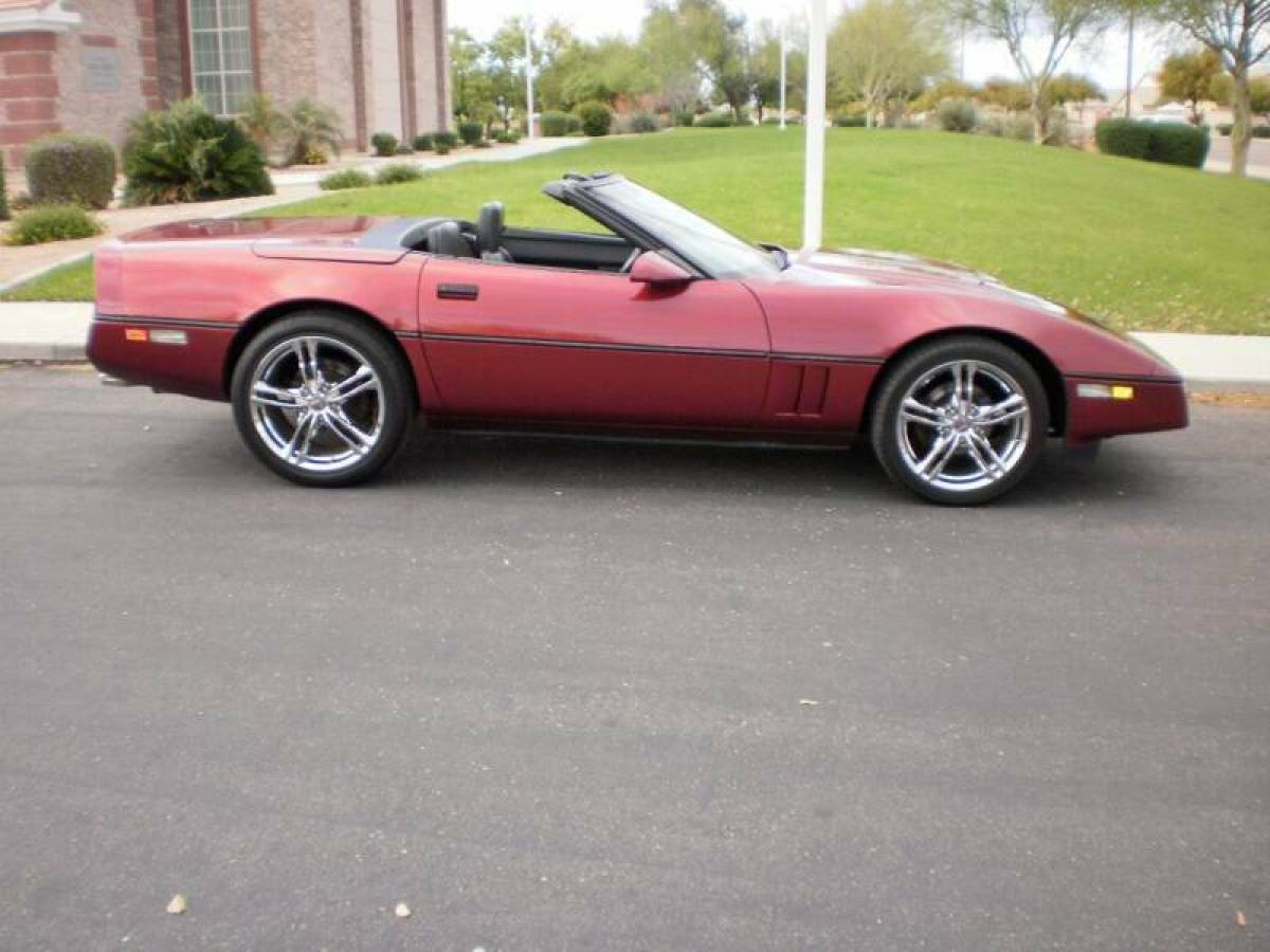 1987 Chevrolet Corvette Base 2dr Convertible - photo 4