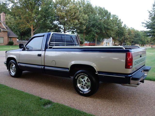 1993 Chevrolet C/K Pickup 1500 Regular Cab Longbed - photo 3