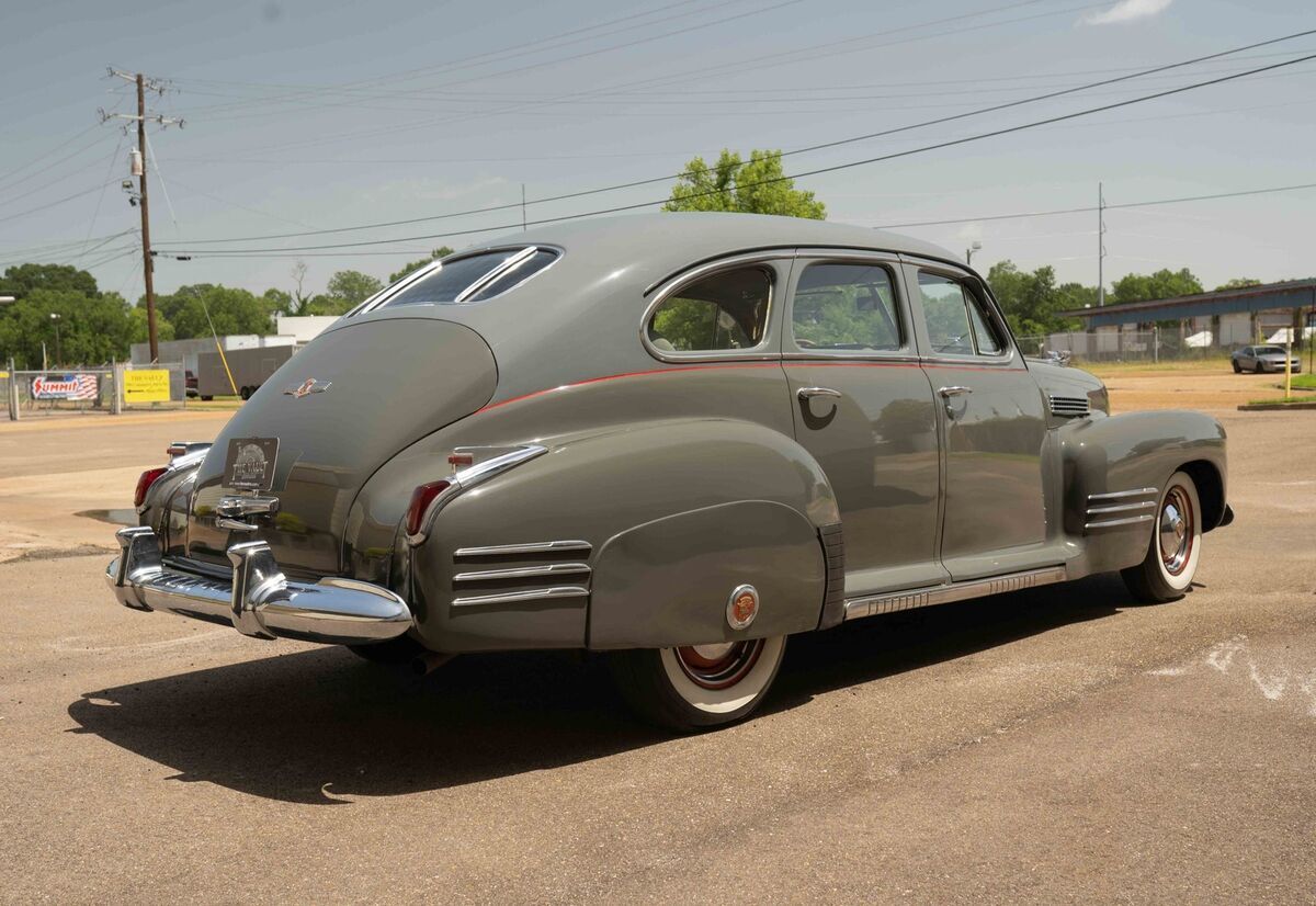 1941 Cadillac Series 61 - photo 4