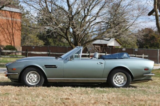 1980 Aston Martin V-8 Volante - photo 7