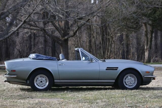 1980 Aston Martin V-8 Volante - photo 8