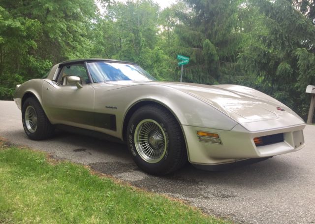 1982 Chevrolet Corvette - photo 10