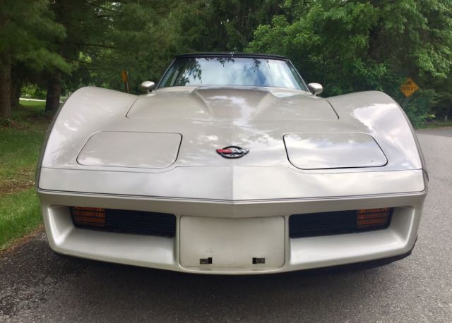 1982 Chevrolet Corvette - photo 12