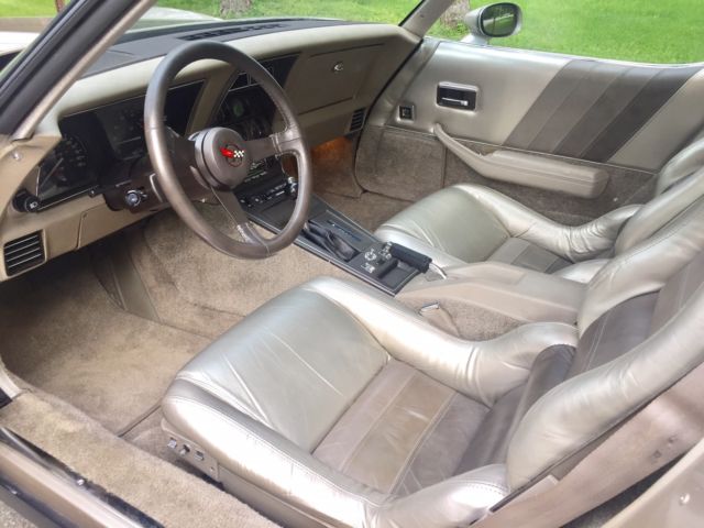 1982 Chevrolet Corvette - photo 13