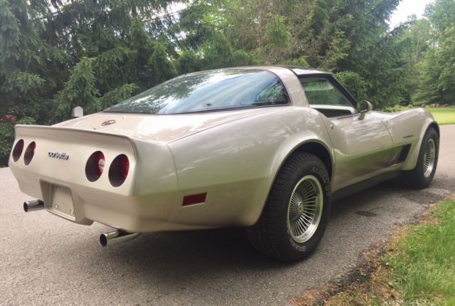 1982 Chevrolet Corvette - photo 8
